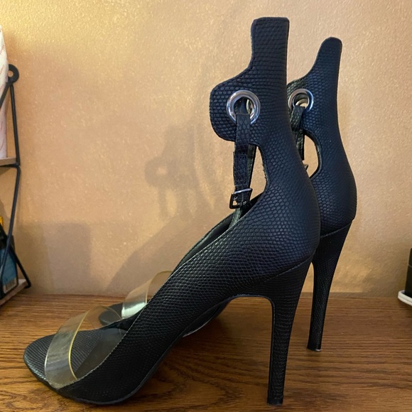 High Heels Size 8.5 - Call it Spring - Picture 4 of 5